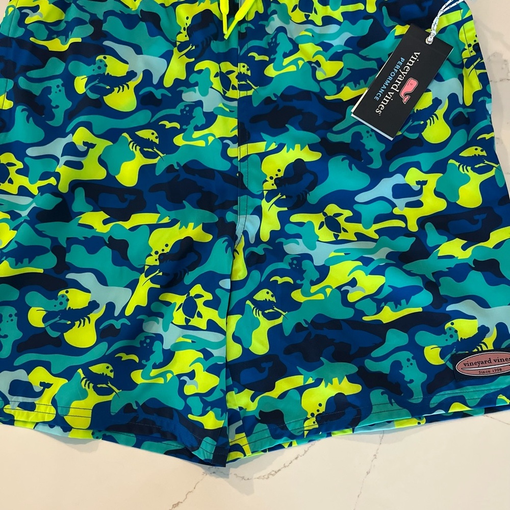 Boys vineyard vines swim trunks